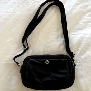 Lululemon Crossbody Camera Bag 2L Purse Handbag